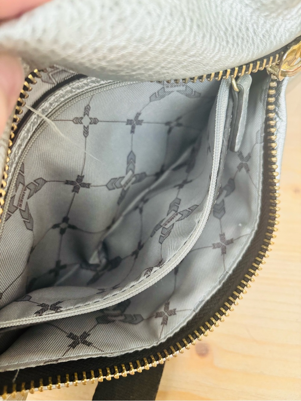 Aimee Kestenberg Metallic Silver Leather Belt Bag Fanny Pack Crossbody - Picture 7 of 8